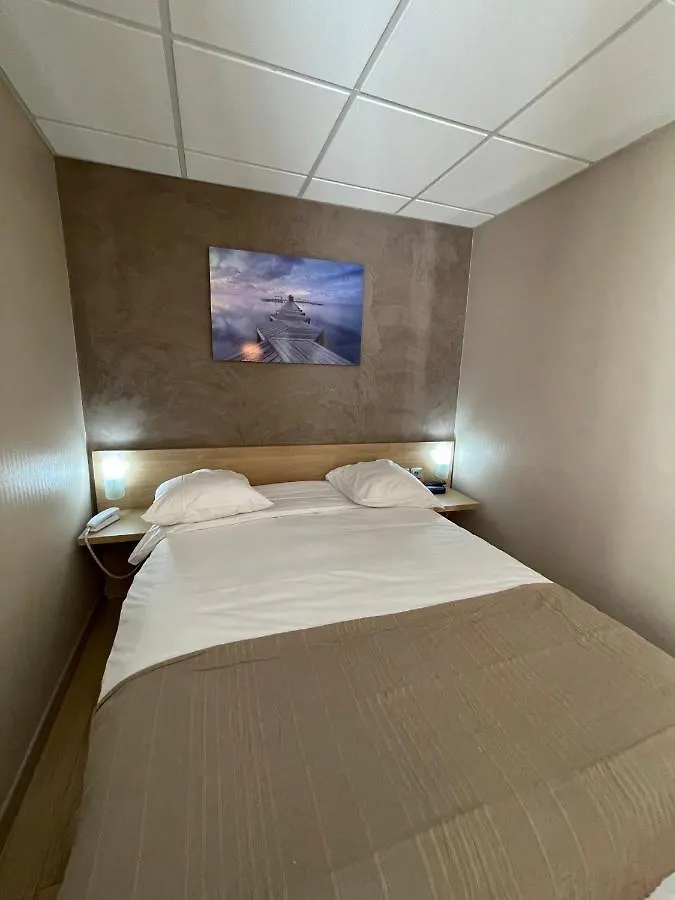 Tipi Hotel Paris