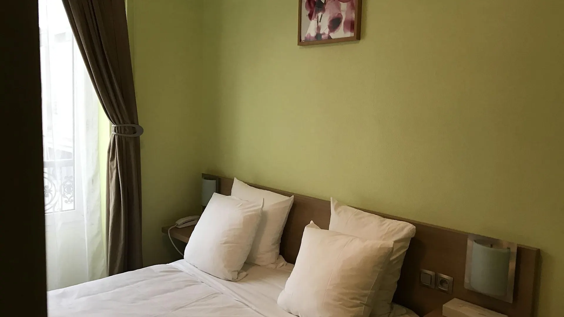 Tipi Hotel Paris 2*,  France
