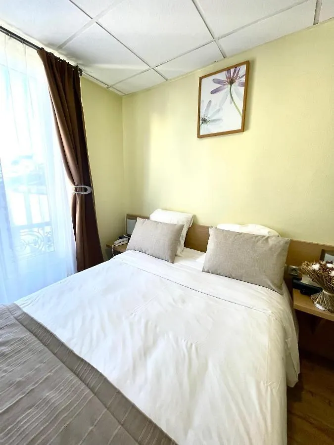 Tipi Hotel Paris 2*,
