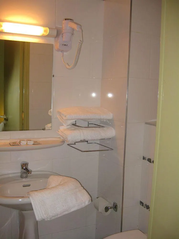 Tipi Hotel Paris